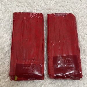 NEW Winter Wonderland Holiday Medley Damask 2 Set of 4 Napkins